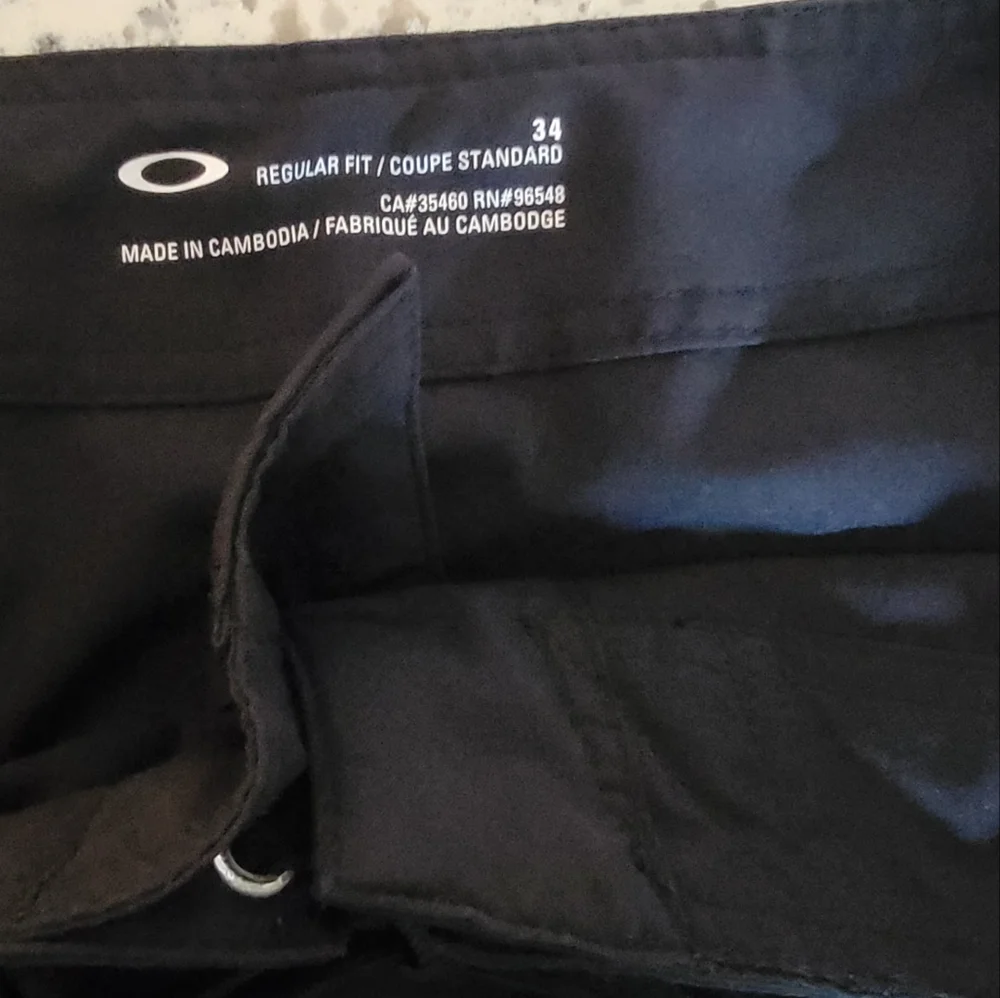 Oakley ellipse 34